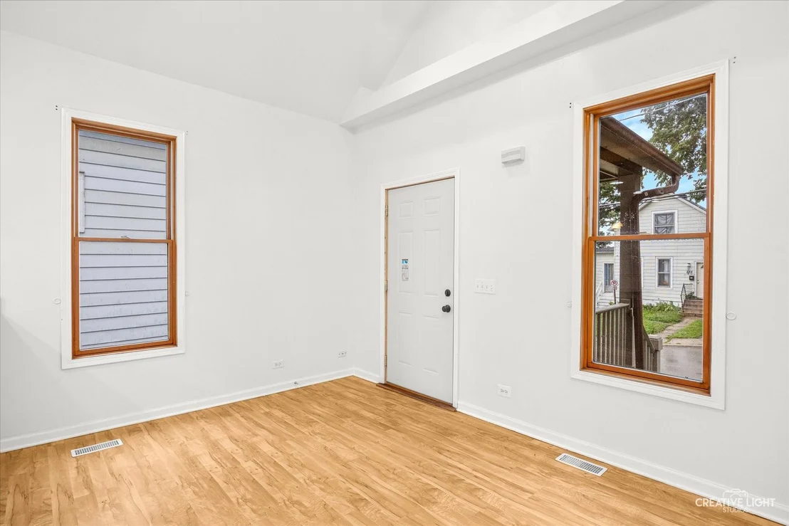 Photo of 255 Bartlett Place