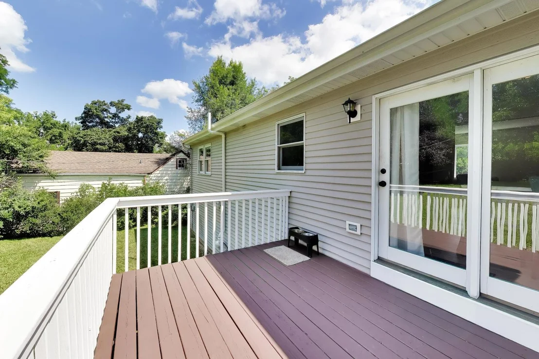 Photo of 5418 Hillside Drive
