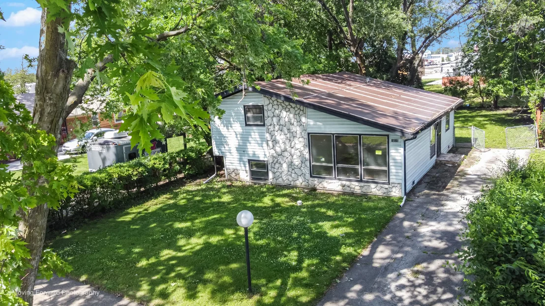 Photo of 16510 Winchester Avenue