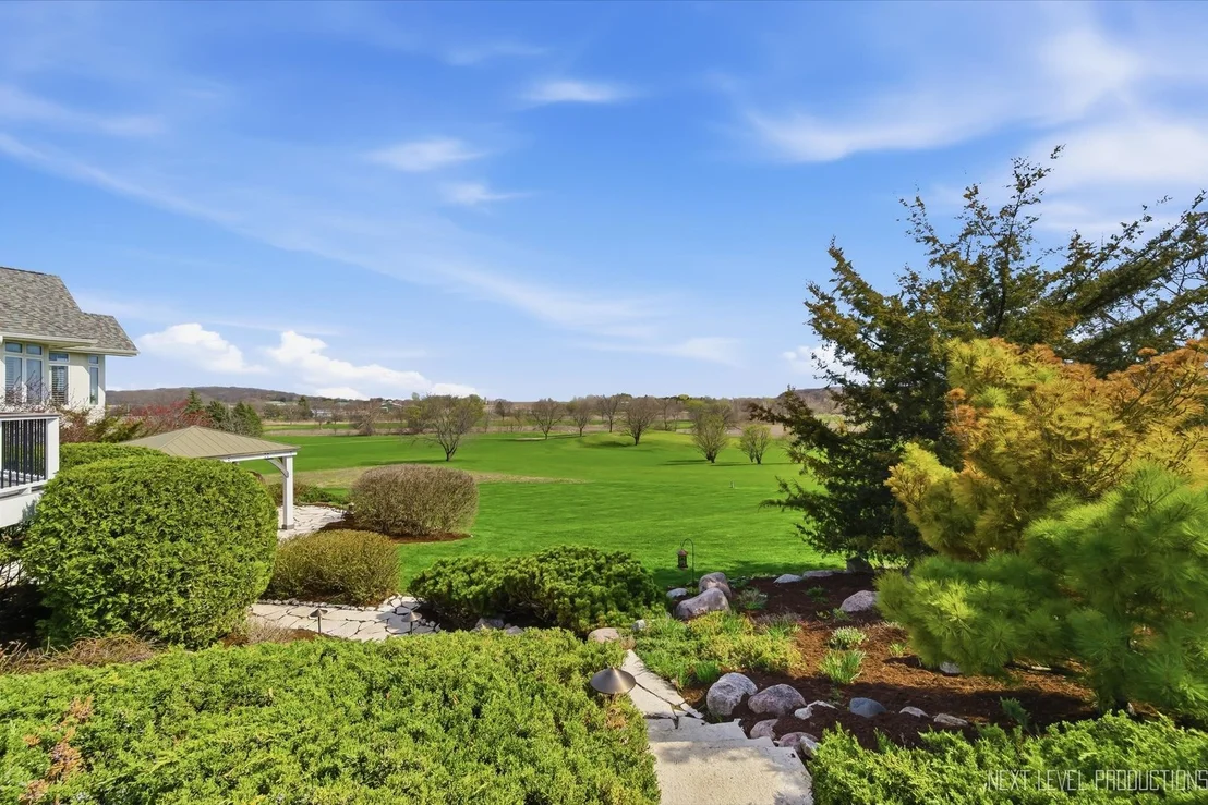 Photo of 1933 Spring Valley Drive