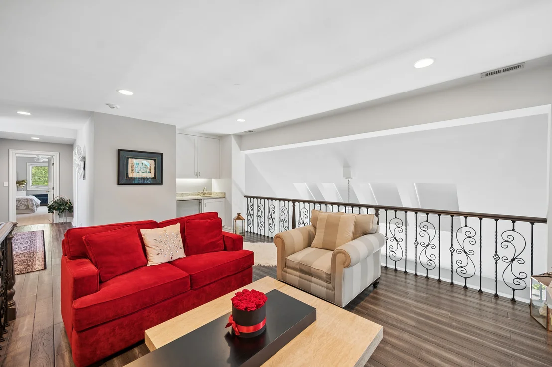 Photo of 2 Hickory Lane