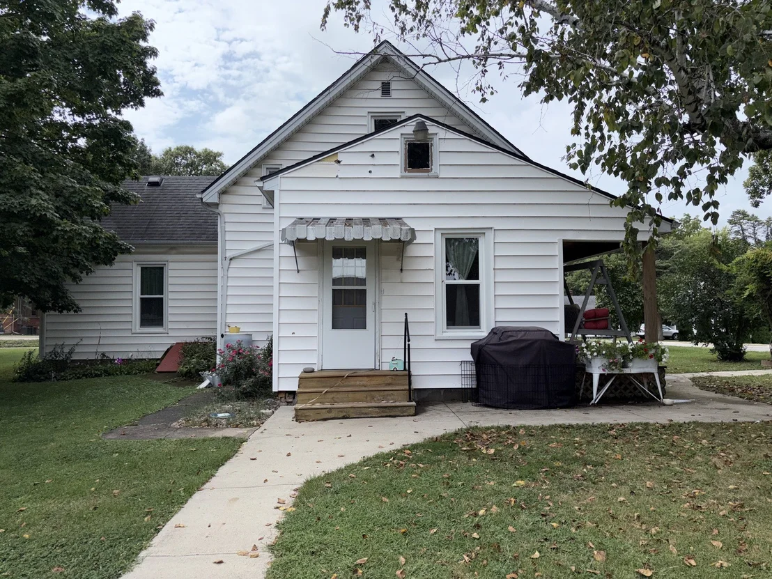 Photo of 211 N Seminary Street