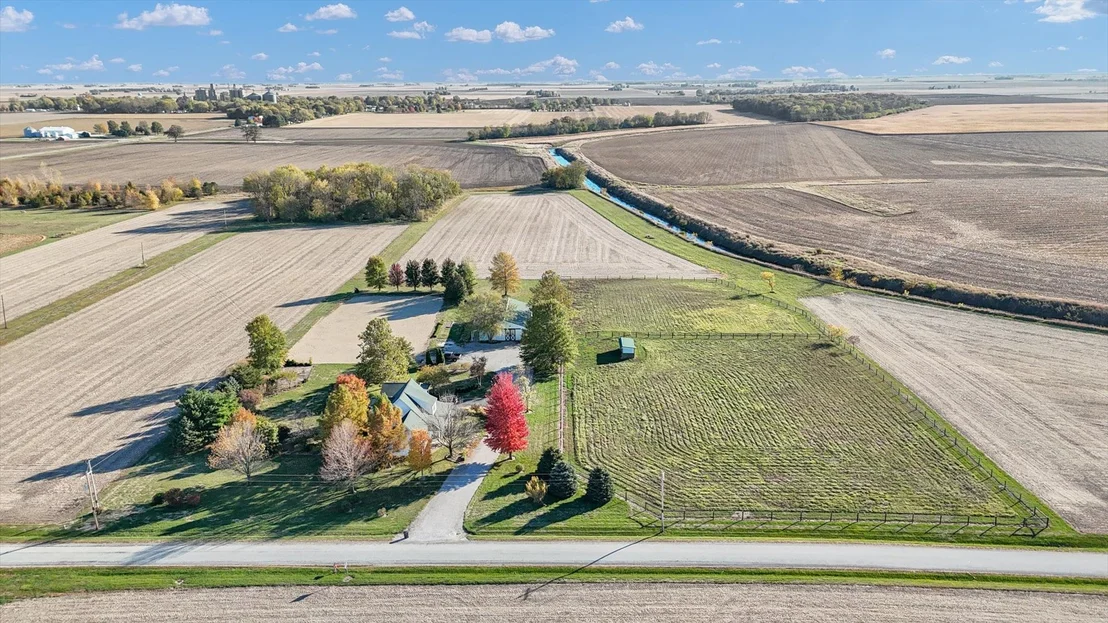 Photo of 561 County Road 700 N