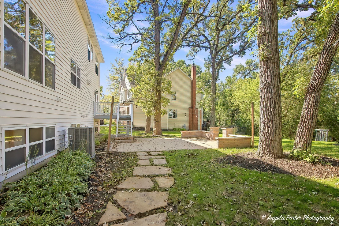 Photo of 606 Barberry Trail