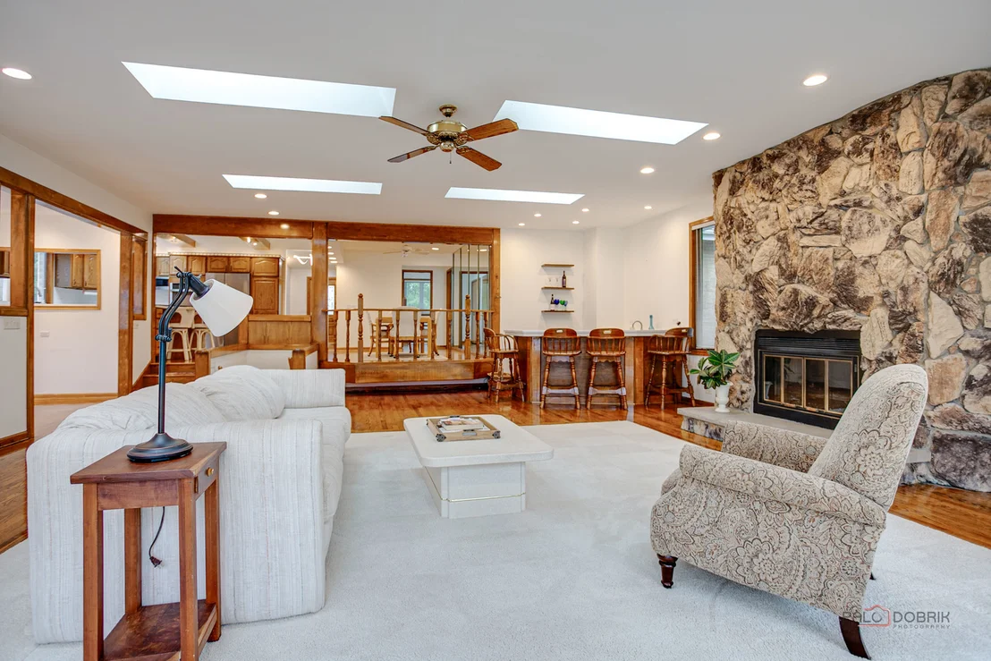 Photo of 605 N Windsor Drive