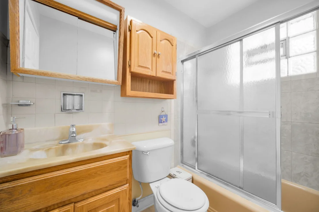 Photo of 1020 Hahn Place