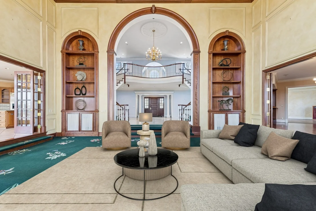 Photo of 560 Oak Knoll Road