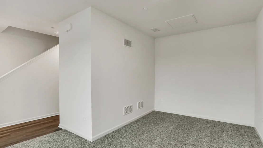 Photo of 401 Lakeshore Court