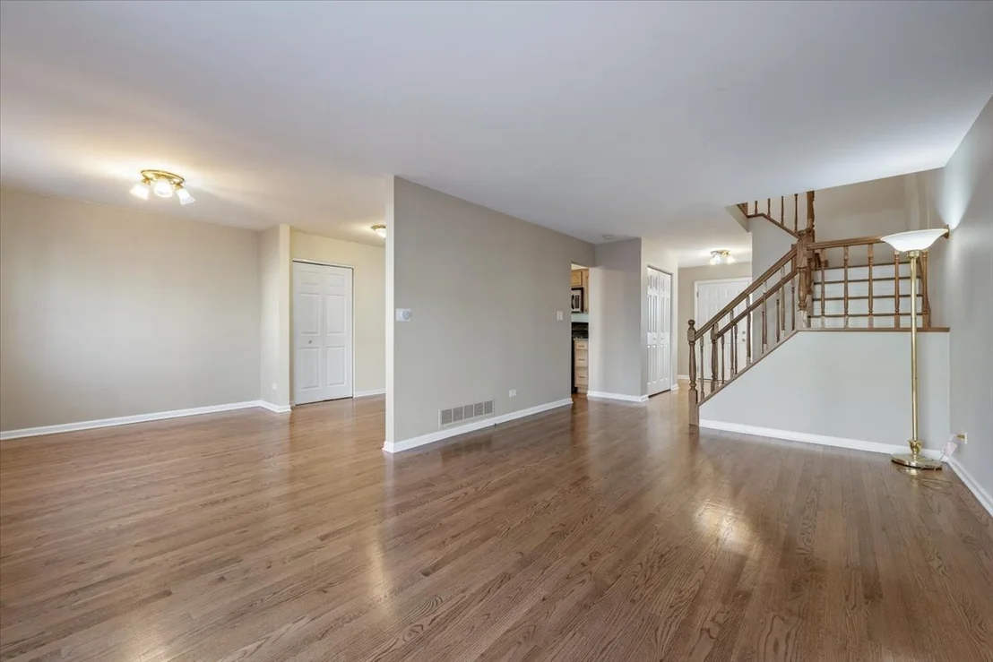 Photo of 709 Lakeside Circle Drive