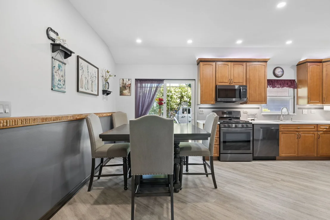 Photo of 1106 Maple Court