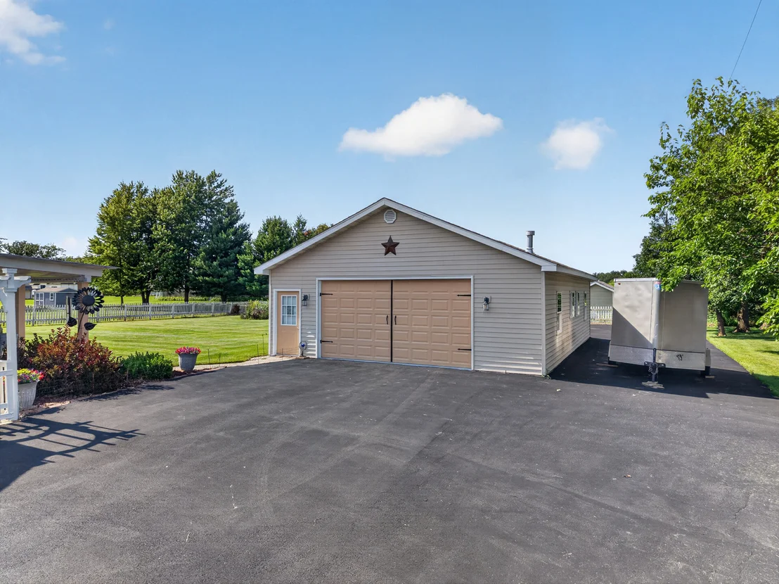 Photo of 701 Forrest Drive