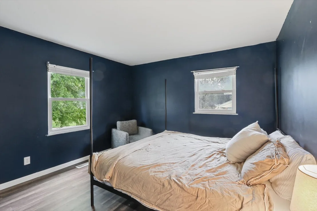 Photo of 905 Stratford Drive