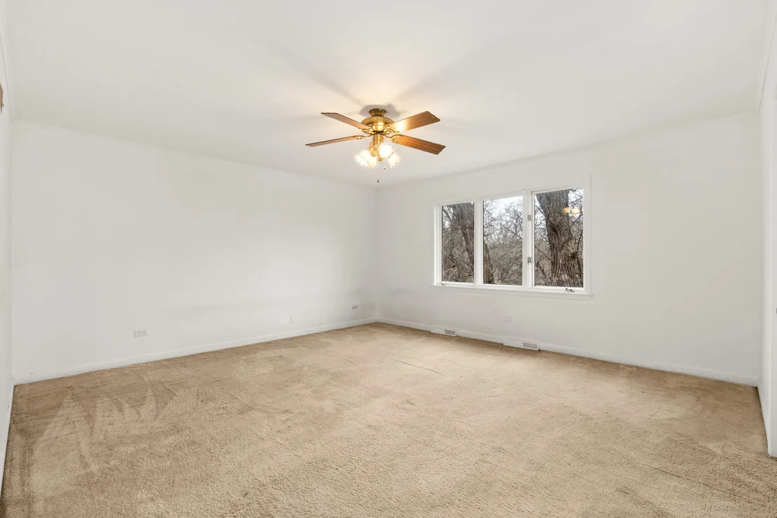 Photo of 30 Strauss Lane