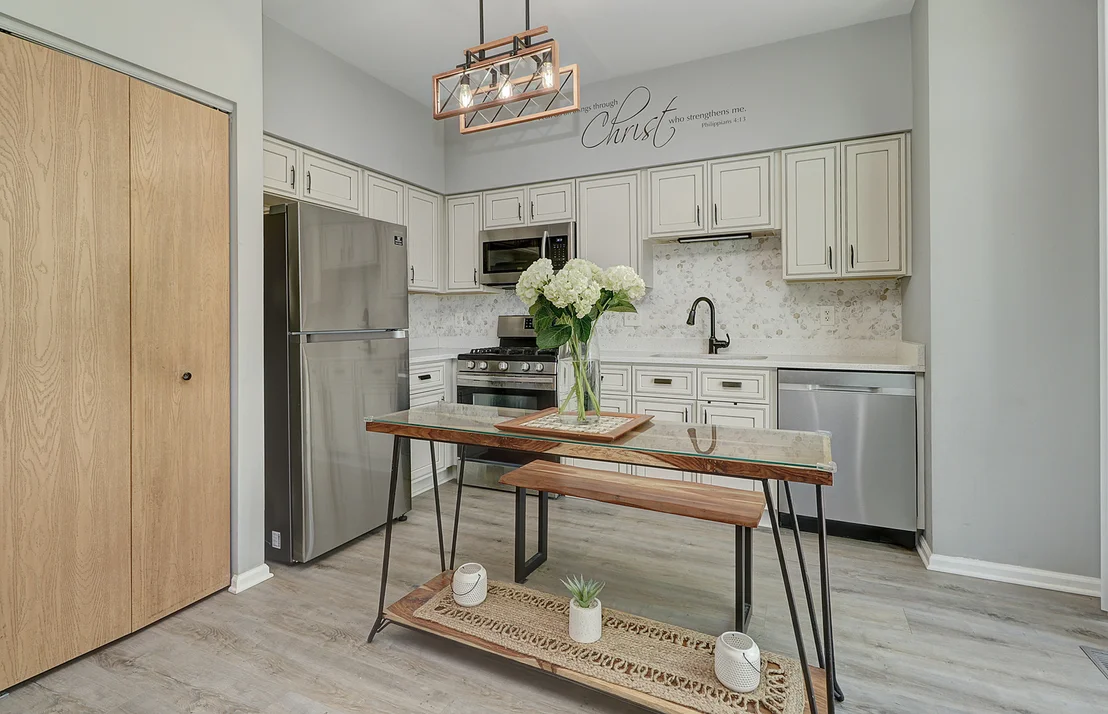 Photo of 14062 EDGEWATER Drive