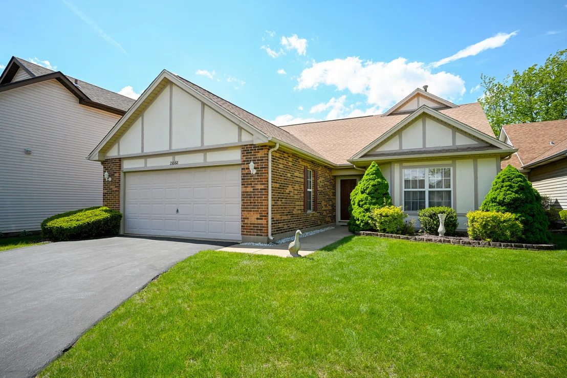 Photo of 21068 W Hazelnut Lane