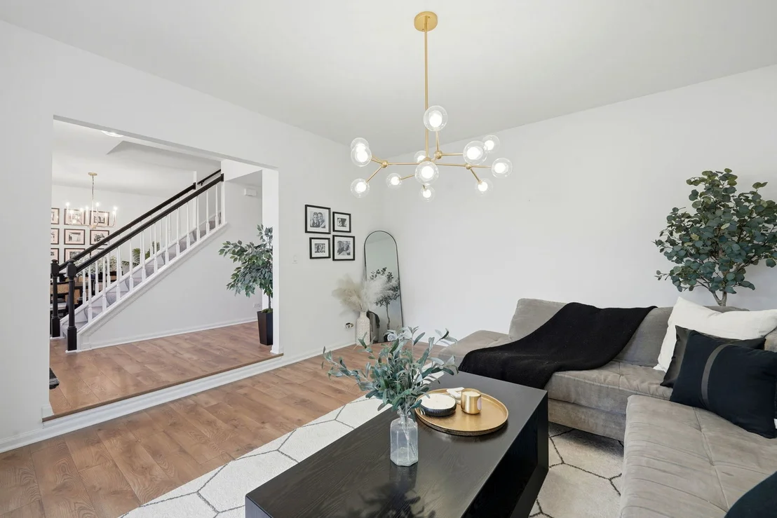Photo of 830 Longwood Drive