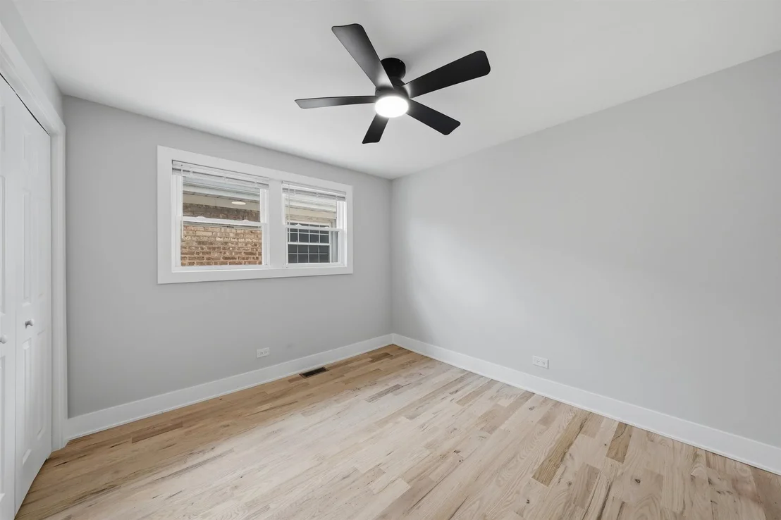 Photo of 1749 W 75th Place
