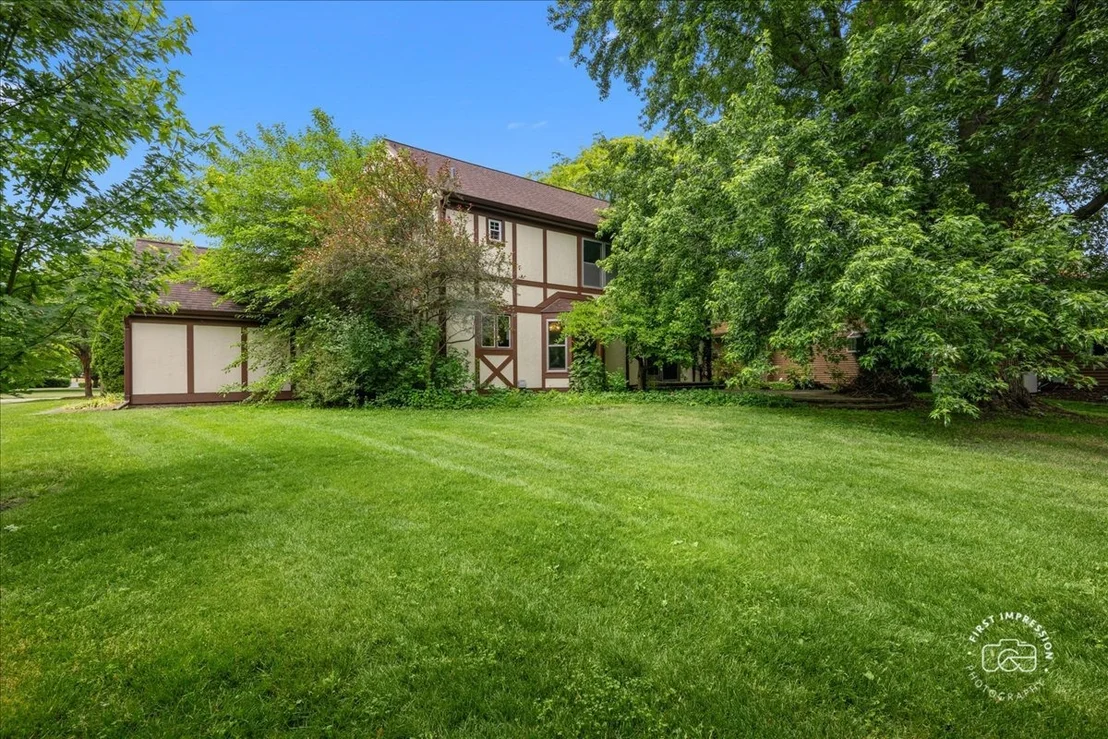 Photo of 1101 W Bauer Road