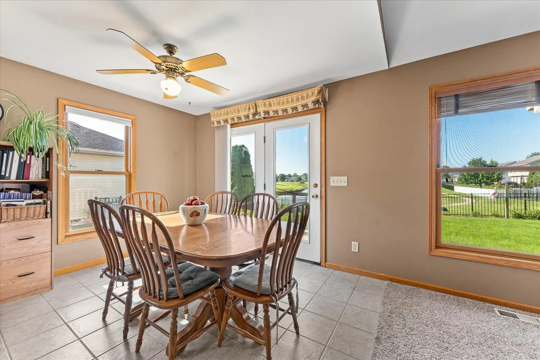 Photo of 507 Deerpath Drive