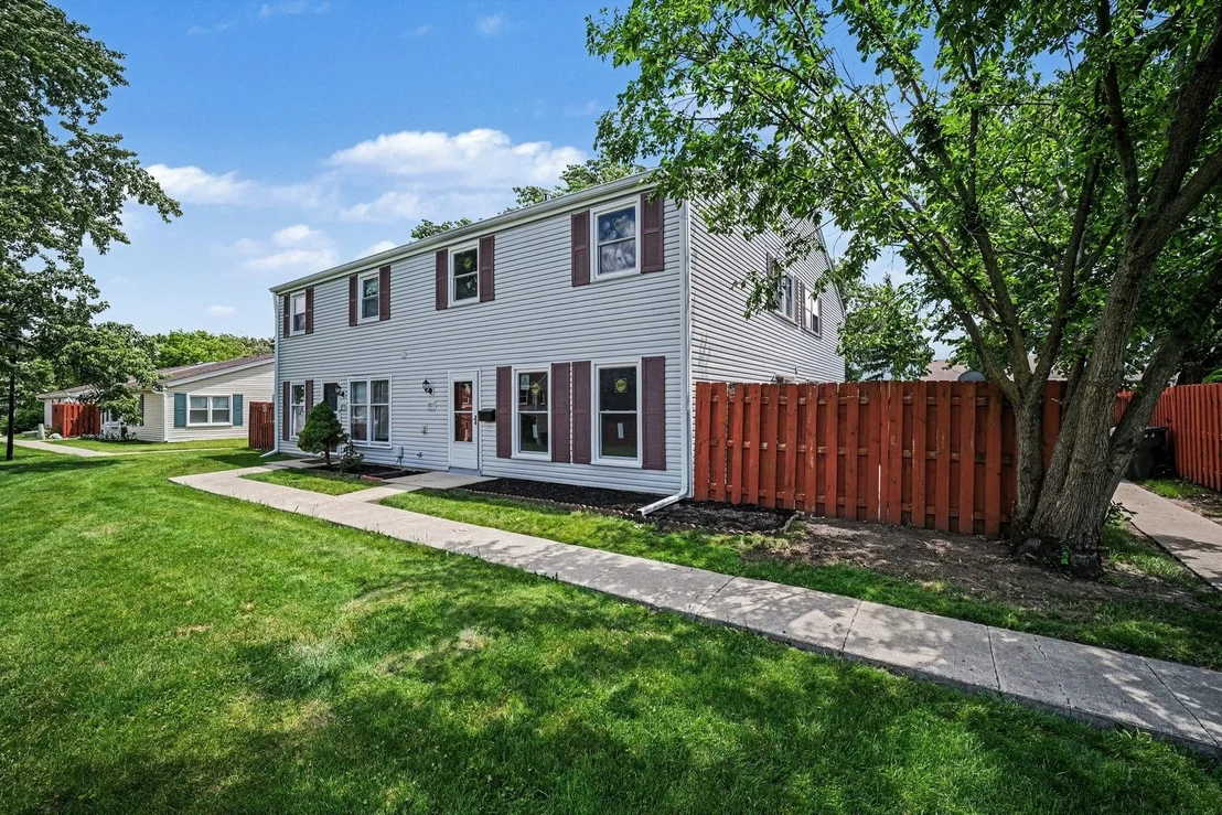 Photo of 1801 Jamestown Circle