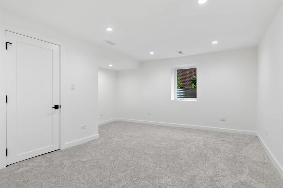 Photo of 354 Lionel Road