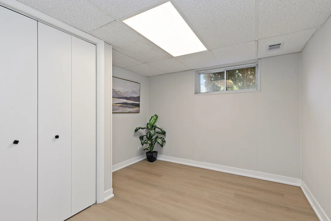 Photo of 2013 Post Oak Place