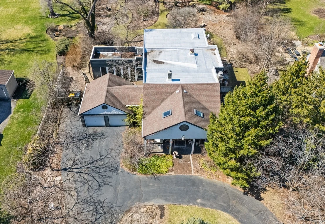 Photo of 108 N Wheeling Road