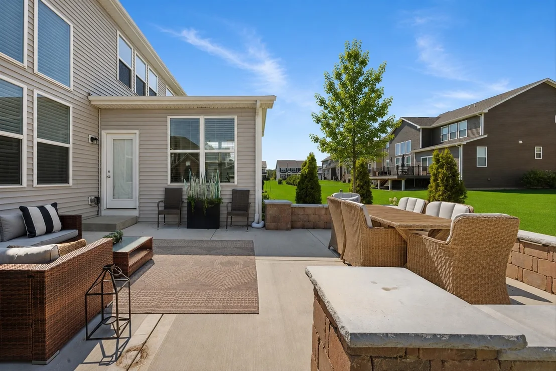 Photo of 2540 Weatherbee Lane