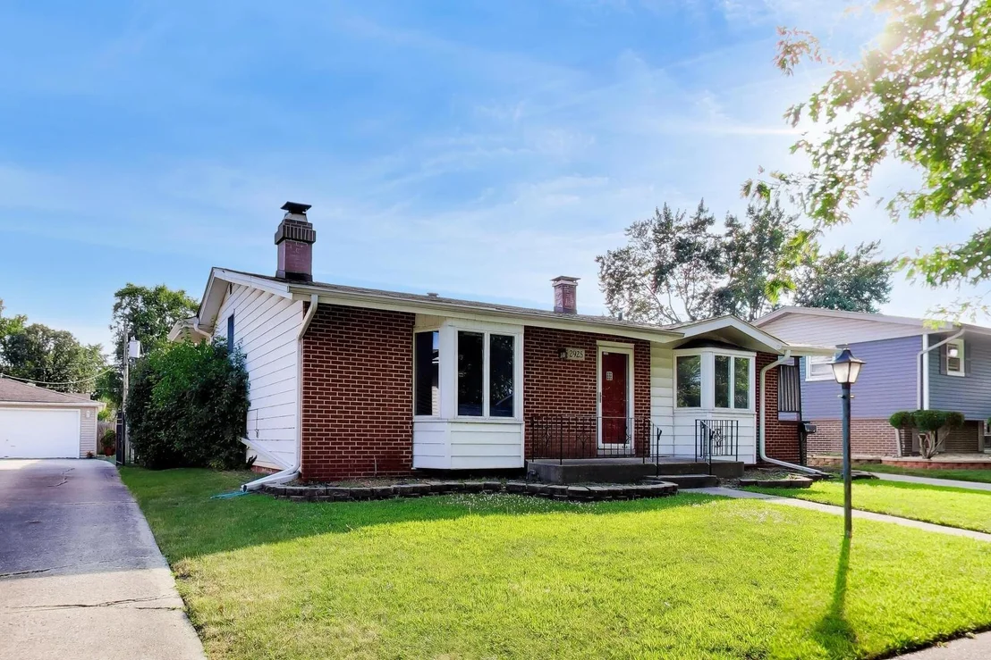 Photo of 2925 E 188th Place