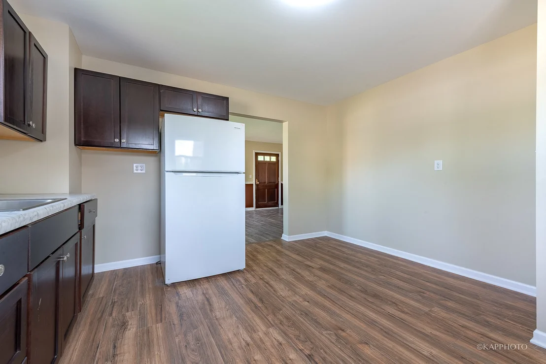 Photo of 40 W 36th Place