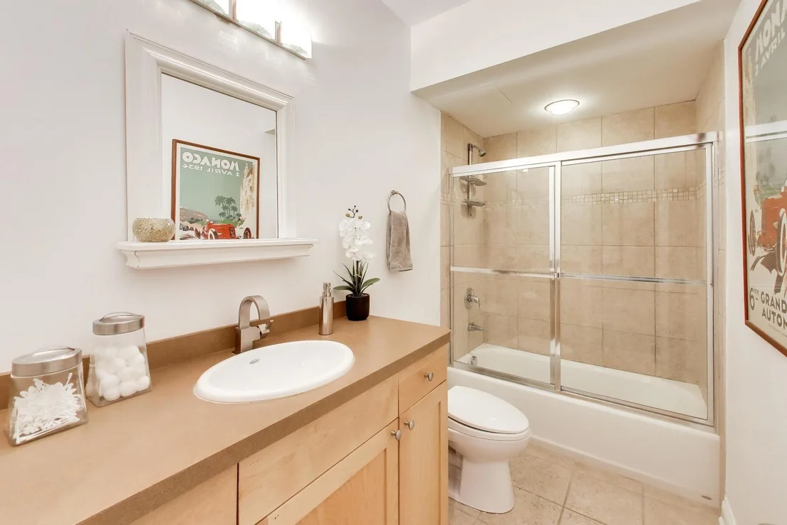 Photo of 2214 Ash Lane