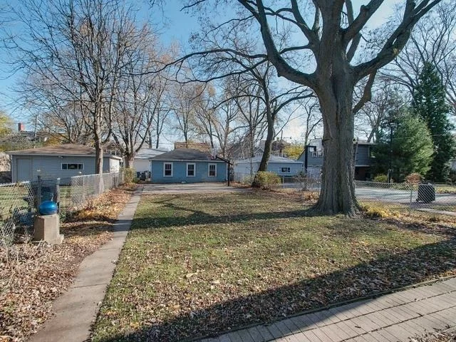 Photo of 2137 SHERMAN Avenue