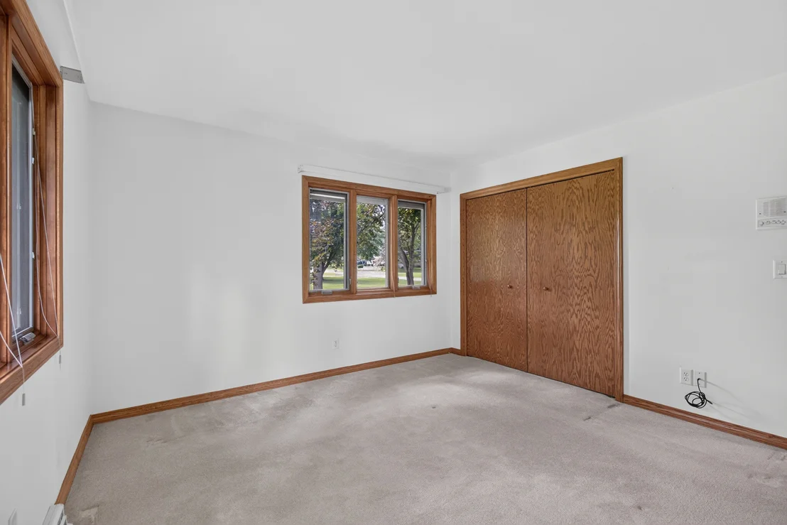 Photo of 5 N Acres Drive
