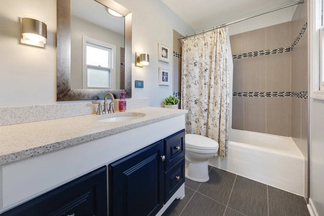 Photo of 703 Crestview Drive