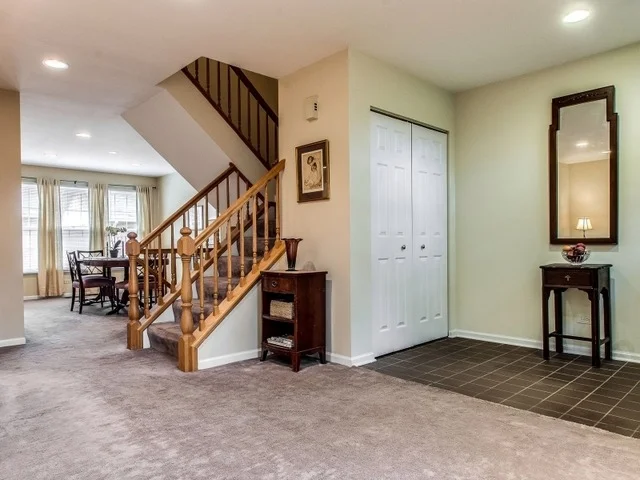 Photo of 9022 FORESTVIEW Avenue