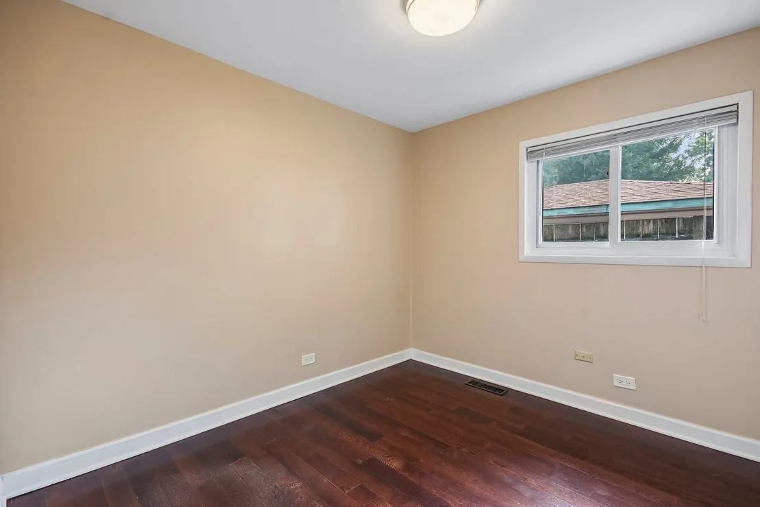 Photo of 385 ANNE Terrace