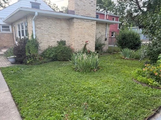 Photo of 4539 Clyde Avenue
