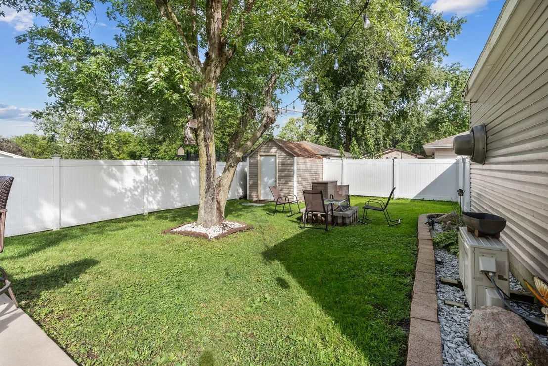 Photo of 960 Becker Lane