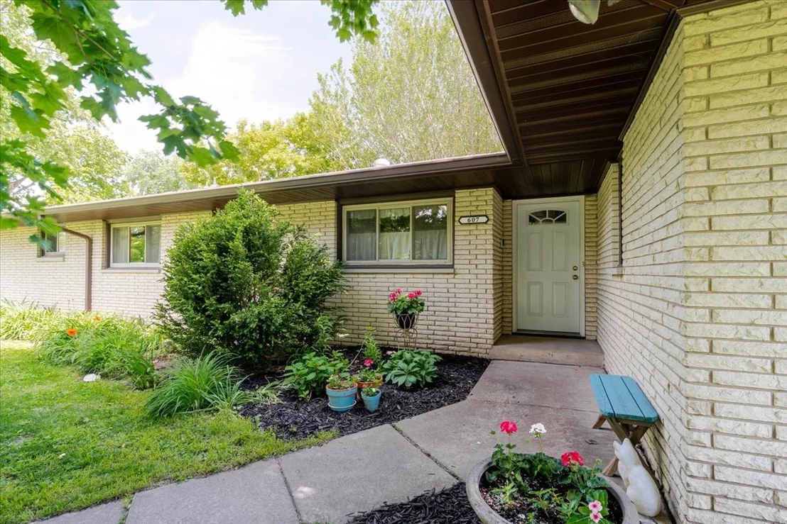 Photo of 607 N Mill Street
