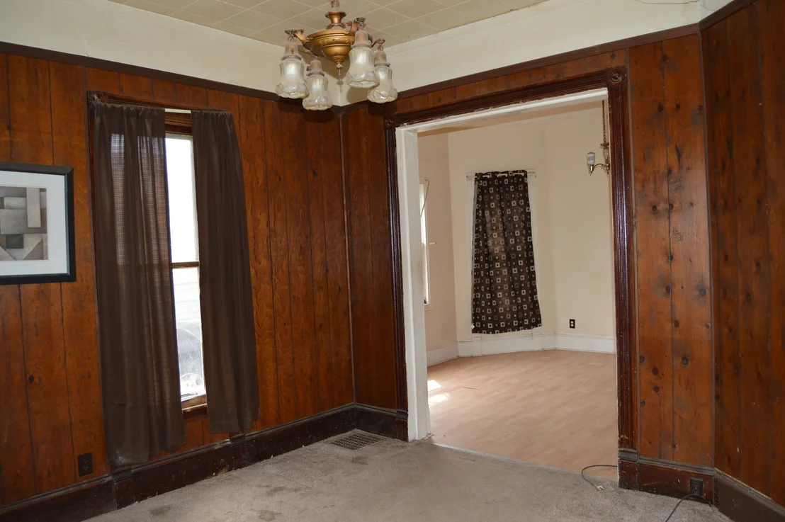 Photo of 916 W Front Street