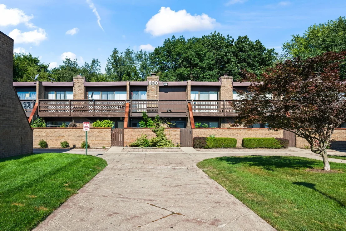 Photo of 607 Kenneth Circle