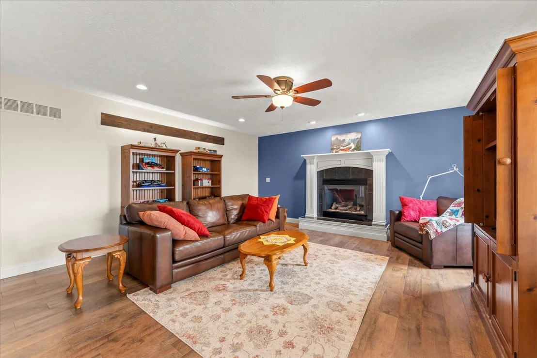 Photo of 5101 Stonebridge Drive