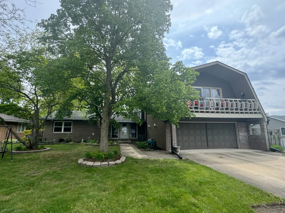 Photo of 1380 Sommerset Way