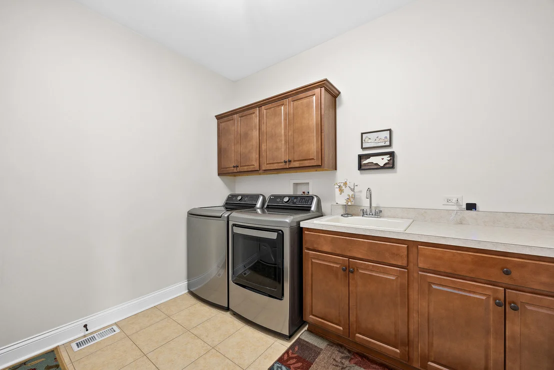 Photo of 352 Andover Drive