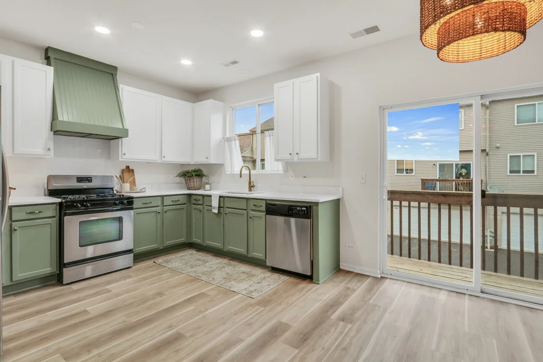 Photo of 983 Ellsworth Drive