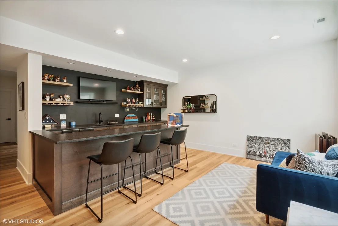 Photo of 964 S Hillside Avenue