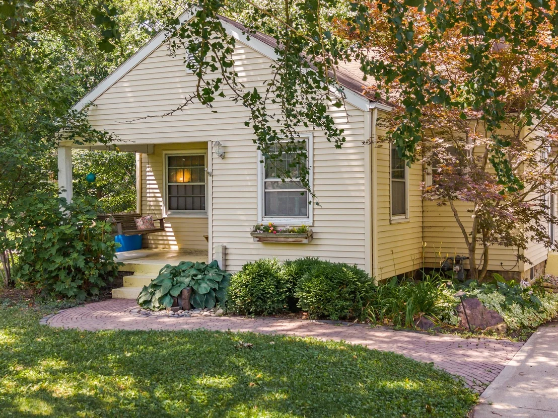 Photo of 821 Normal Avenue