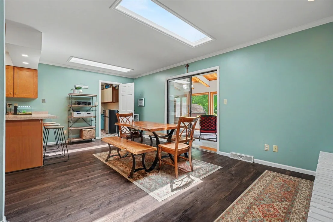Photo of 304 Cherokee Drive