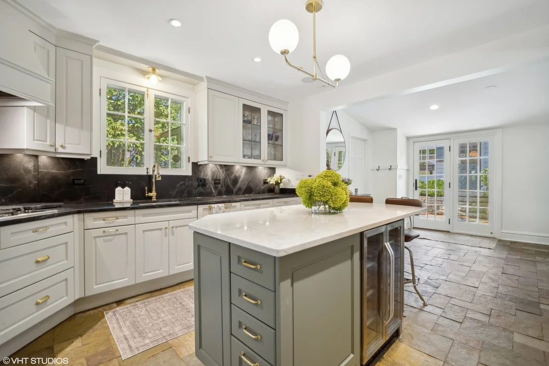 Photo of 457 Grove Street