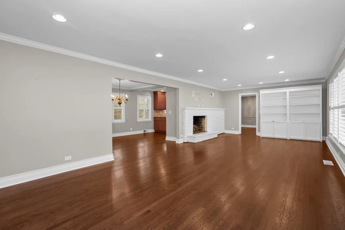 Photo of 807 Surrey Lane